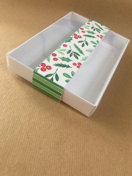 HOLLY & BERRIES CLEAR LID GIFT BOX 168 X 115 X 26mm