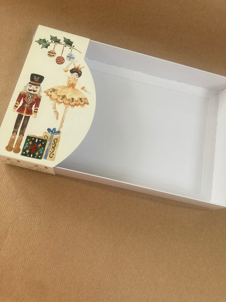 NUTCRACKER CLEAR LID GIFT BOX 240x155x30mm