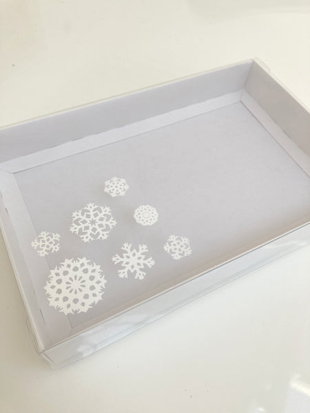 SNOWFLAKE CLEAR LID GIFT BOX 240x155x30mm