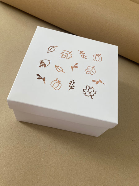 AUTUMN DESIGN HAMPER/GIFT BOX SOLID LID WHITE 155 x 155 x 90mm