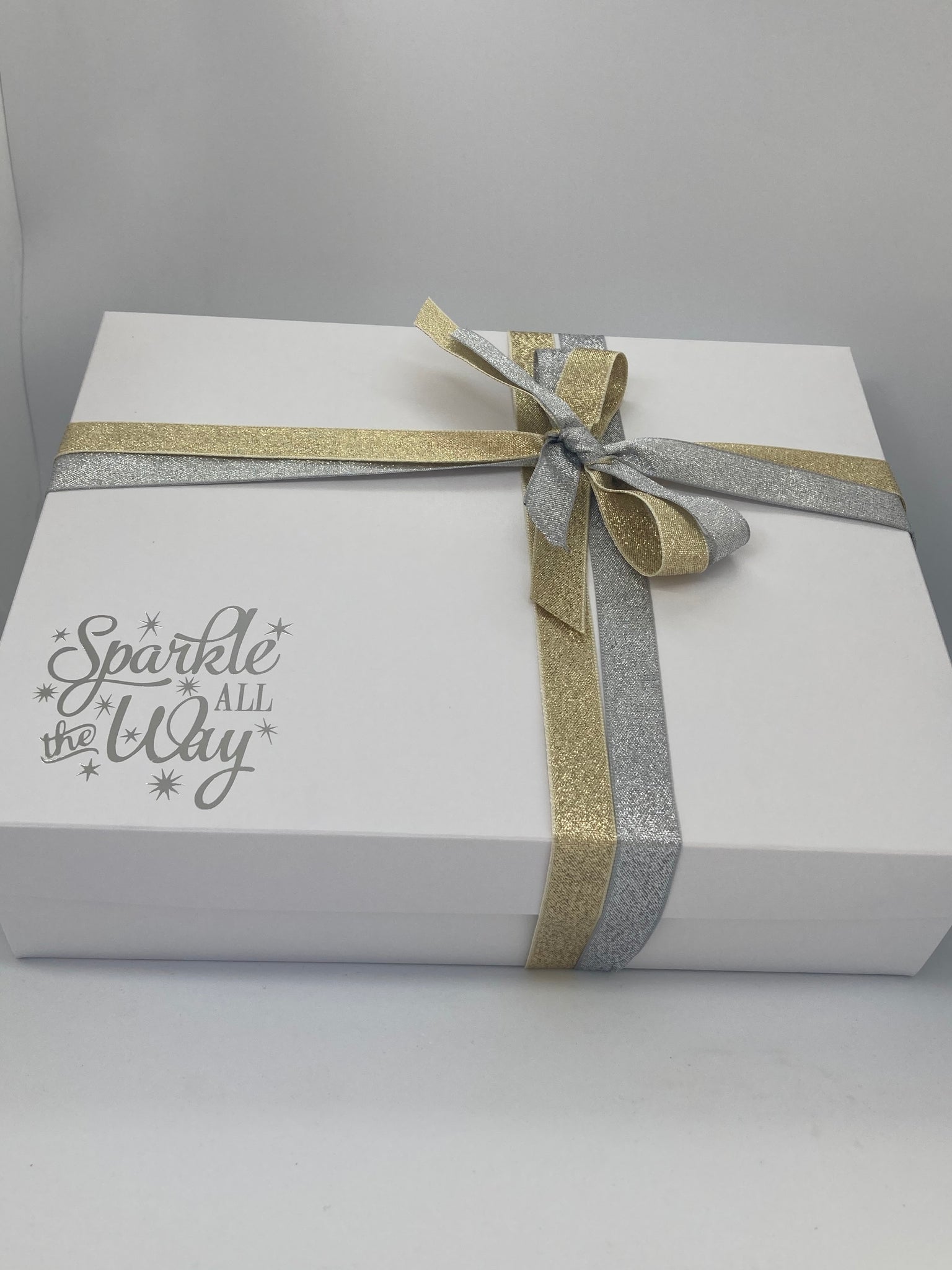 SPARKLE ALL THE WAY WHITE HAMPER/GIFT BOX SOLID LID BLANK 240 x 195 x 70mm