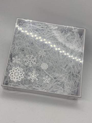 SNOWFLAKE CLEAR LID SQUARE BOX 155 X 155 X 30mm