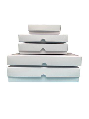WHITE GIFT BOXES VARIOUS SIZES